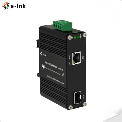 Mini Gigabit Industriale 10 / 100 / 1000M SFP PoE Media Converter 802.3at 30W
