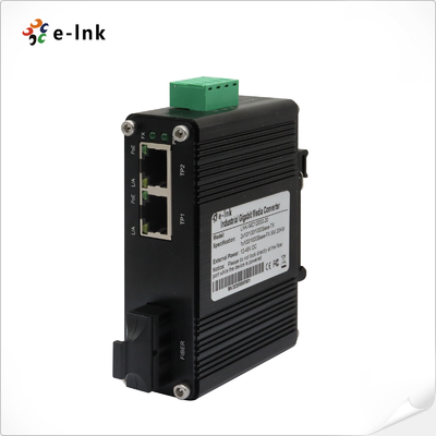 Mini Industrial 1-Port 100Base-FX a 2-Port 10/100Base-T 60W PoE++ Media Converter