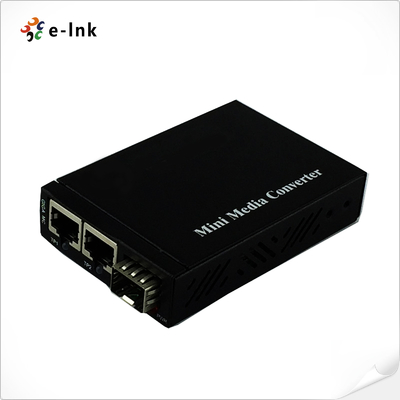 Mini convertitore di rete Gigabit Ethernet da 2x RJ45 10/100/1000Base-T a 1x slot SFP 1000Base-X