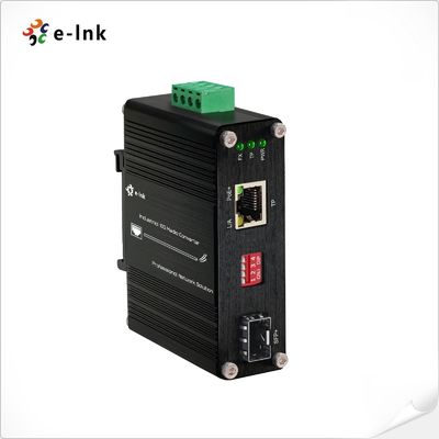 quality Mini Industrial 10G/5G/2.5G/1G/100M 802.3at a 10GBASE-X SFP+ Media Converter factory