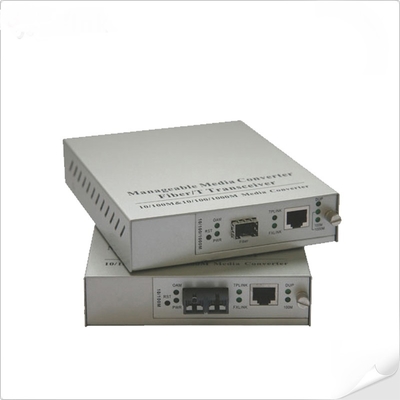 Convertitore di media gestibile da 10/100/1000Base-T a 1000Base-X SFP (conforme a IEEE802.3ah OAM)