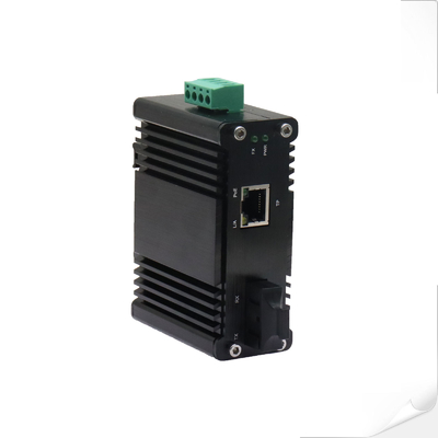 Mini Industrial 100/1000BASE-X a 10/100/1000BASE-T 30W PoE+ Media Converter